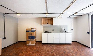 Loft Industrial con Terraza y Vista al Campo de Golf Campestre 2