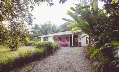 Se alquila casa campestre en zona rural - Excepcional ubicación