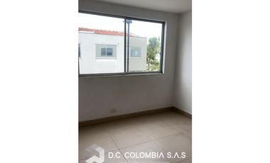 CASA EN VENTA EN JAMUND - VALLE - BARRIO CIUDAD COUNTRY