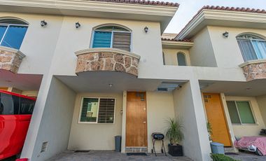 CASA EN VENTA EN CONDOMINIO VILLA TULES  A UN COSTADO DE BUGAMBILIAS Y PERIFÉRIC