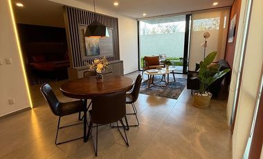 Loft Amueblado en Distrito Sophia con jardín privado | Renta facturable
