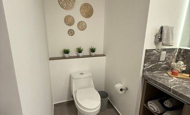 Loft Amueblado en Distrito Sophia con jardín privado | Renta facturable