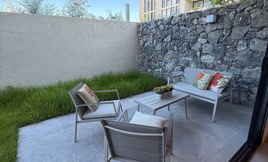 Loft Amueblado en Distrito Sophia con jardín privado | Renta facturable