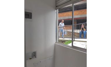 Se arrienda  hermoso apartamento en Bello Madera