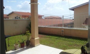 ALQUILER DE CASA EN BRISAS VILLAS DEL GOLF LB/AMO