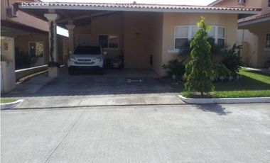 ALQUILER DE CASA EN BRISAS VILLAS DEL GOLF LB/AMO