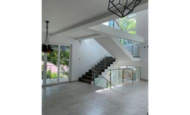 VENTA CASA CERRO ANCÓN