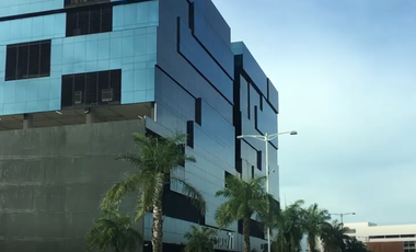 ALQUILER PLAZA COMERCIAL SANTA MARA