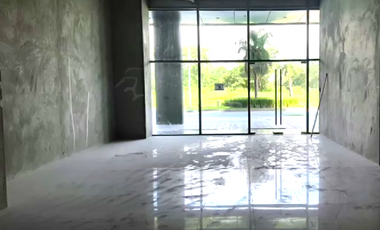 ALQUILER PLAZA COMERCIAL SANTA MARA