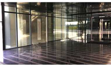 ALQUILER PLAZA COMERCIAL SANTA MARA