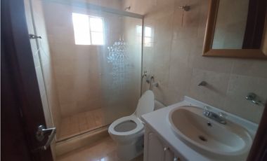 Se vende Casa en Condado del rey , Residencial  Altos del fresno