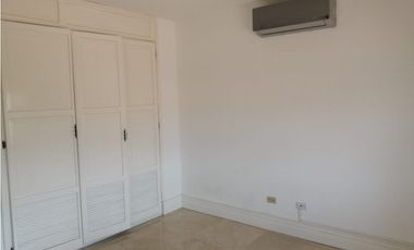 Se vende Casa en Condado del rey , Residencial  Altos del fresno