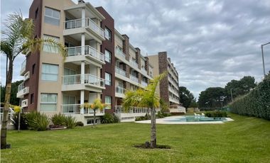 Departamento 3 ambientes tipo duplex en venta en Pinamar