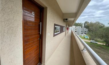 Departamento 3 ambientes tipo duplex en venta en Pinamar