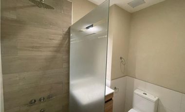 Departamento 3 ambientes tipo duplex en venta en Pinamar