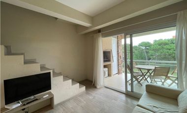 Departamento 3 ambientes tipo duplex en venta en Pinamar