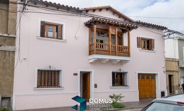 ALQUILER CASA ZONA CENTRO - URQUIZA AL 100