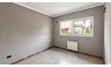 Casa en Venta en Funes Hills Miraflores