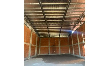 Galpón en VENTA, Av Gaona 8300 Moreno