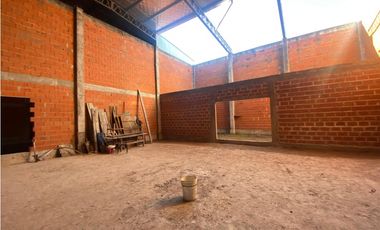 Galpón en VENTA, Av Gaona 8300 Moreno
