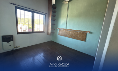 Alquiler Anual Casa Ph frente a la plaza