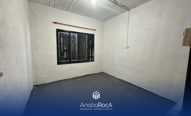 Alquiler Anual Casa Ph frente a la plaza