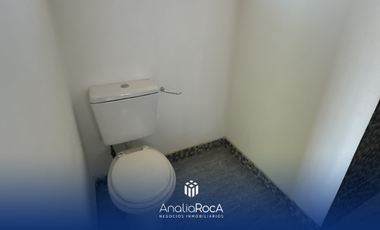 Alquiler Anual Casa Ph frente a la plaza