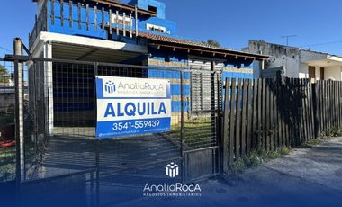 Alquiler Anual Casa Ph frente a la plaza