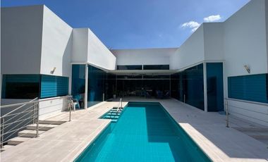 VENTA DE CASA DE PLAYA EN CORONADO