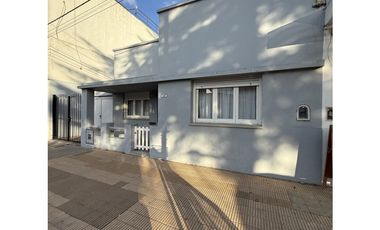 Casa céntrica sobre Mitre - ¡Ideal desarrollo comercial!