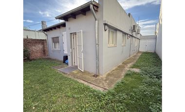 Casa céntrica sobre Mitre - ¡Ideal desarrollo comercial!