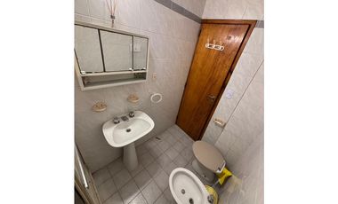 Venta de Dpto. 3 1/2 amb.2 baños 1 cochera a mts. de la Playa!!!!