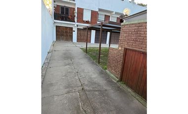 Venta de Dpto. 3 1/2 amb.2 baños 1 cochera a mts. de la Playa!!!!