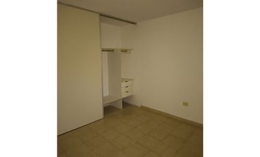 En alquiler, un dormitorio, zona Nuevo Centro Shopping