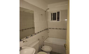 En alquiler, un dormitorio, zona Nuevo Centro Shopping