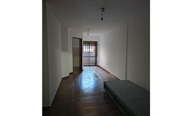 En alquiler , un dormitorio , Nueva Córdoba, con balcón