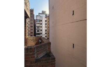 En alquiler , un dormitorio , Nueva Córdoba, con balcón