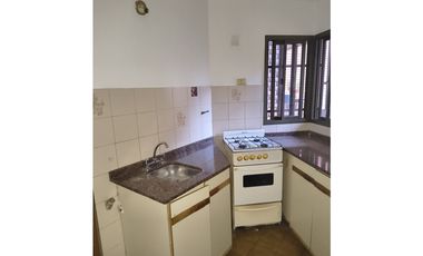 En alquiler , un dormitorio , Nueva Córdoba, con balcón