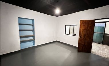 Casa en alquiler de 1 dormitorio con jardín propio, cocina-comedor