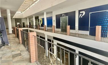 VENTA PLAZA COMERCIAL OPERANDO (EC)