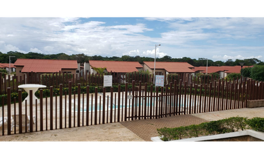 Casa en alquiler Arboledas-Chorrera(DR)