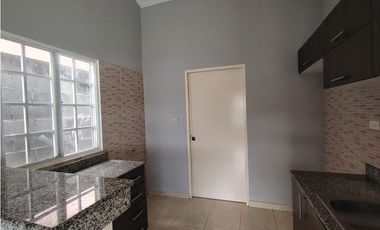 Casa en alquiler Arboledas-Chorrera(DR)