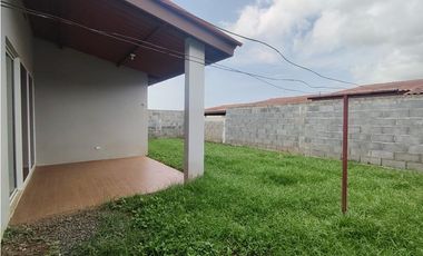 Casa en alquiler Arboledas-Chorrera(DR)