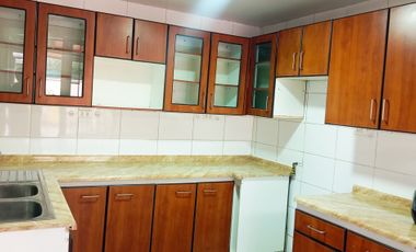 ARRIENDO CASA 2D 1B MACUL, 20 MIN CAMINANDO METRO LAS TORRES