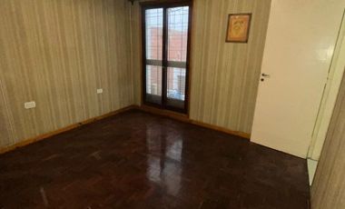 Casa PH en alquiler en Villa Dominico