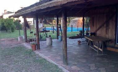 CASA EN CAYASTA BARRIO COSTA NOGALES
