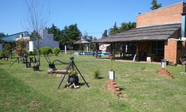CASA EN CAYASTA BARRIO COSTA NOGALES