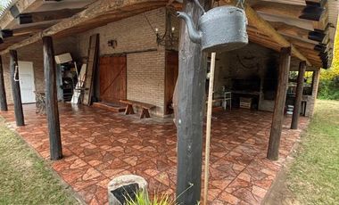 CASA EN CAYASTA BARRIO COSTA NOGALES