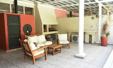 SE VENDE CASA Bº DON CARLOS, EN RECONQUISTA