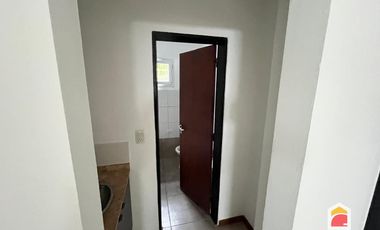 Casa en alquiler c/ cochera en Mendiolaza